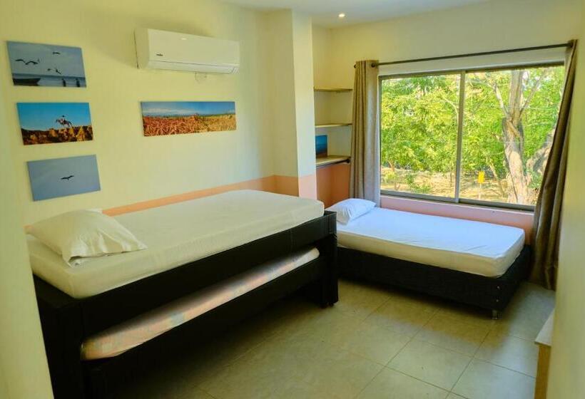 تختخواب و صبحانه Casa En Cartagena Con Jacuzzi