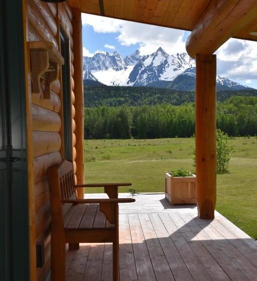 ベッドアンドブレックファースト Seven Sisters Mountains House
