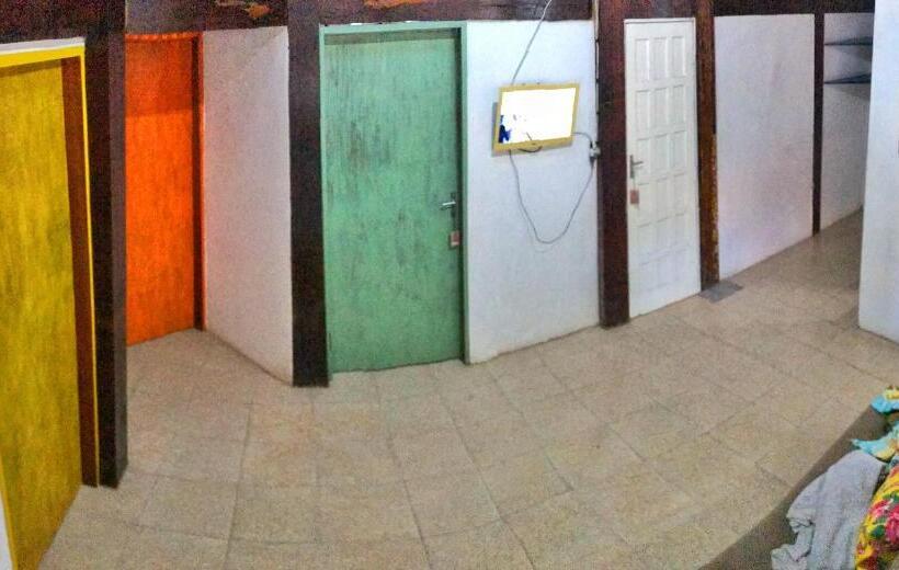 Hostel Luar