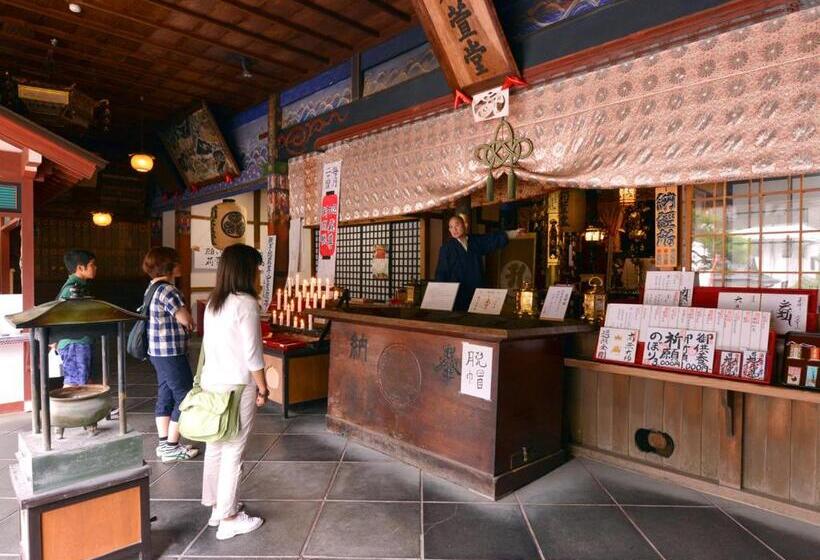 هتل 密厳院