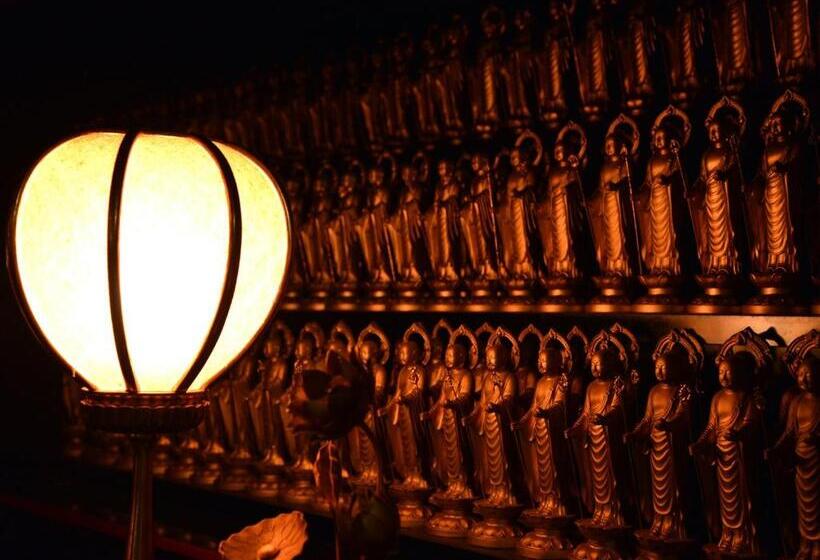 هتل 密厳院