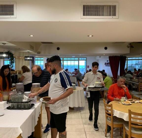 هتل Atlántico Suites