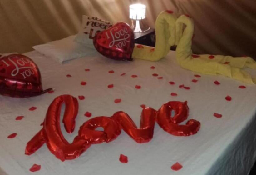 ホテル Hostel Glamping Mistiko Safari   Carmen De Apicala