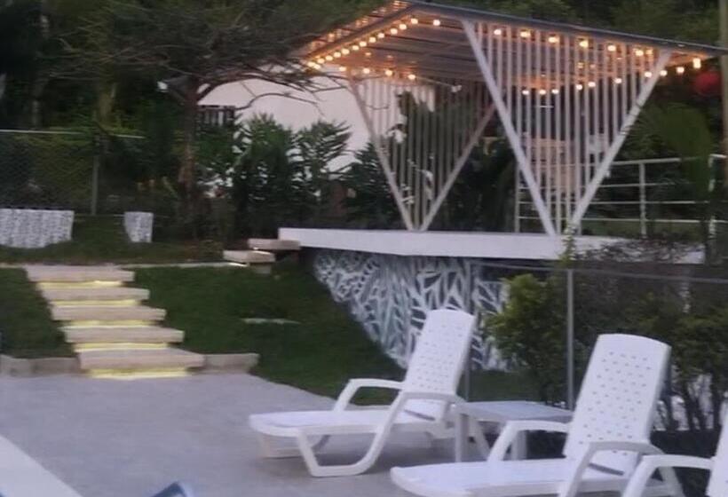 בית מלון כפרי La Santísima   La Mesa Eco Finca