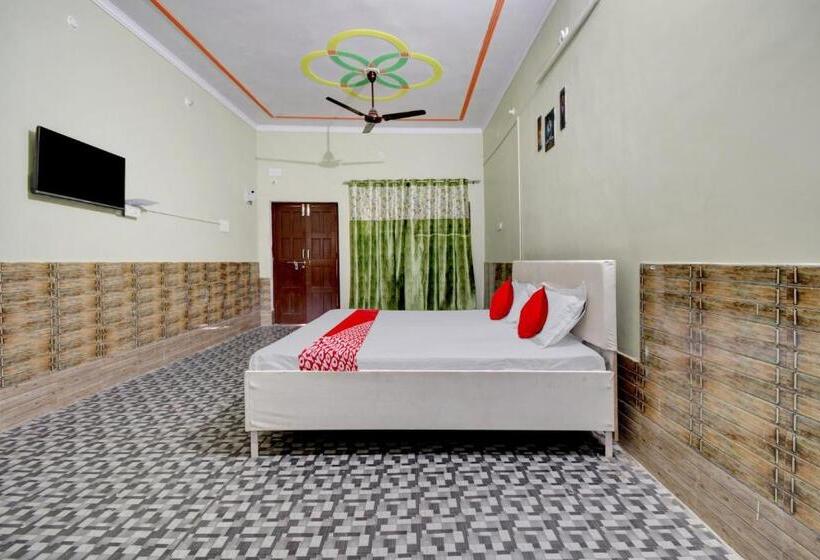 Отель Oyo Flagship Karan Leisure Stay Home