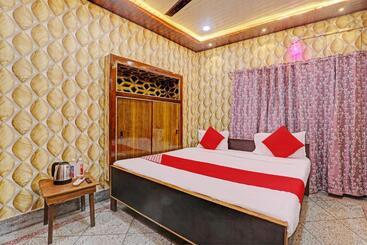هتل Oyo Flagship Manjushree P Guest House