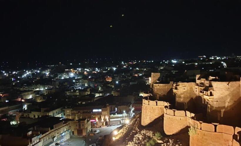 Отель Shining Fort