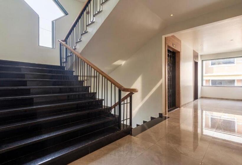 فندق Treebo Prasha