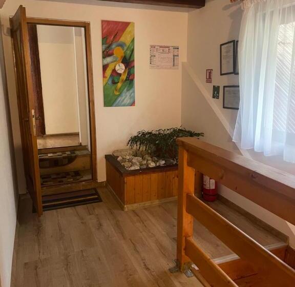 پانسیون Casa Maria Moieciu C
