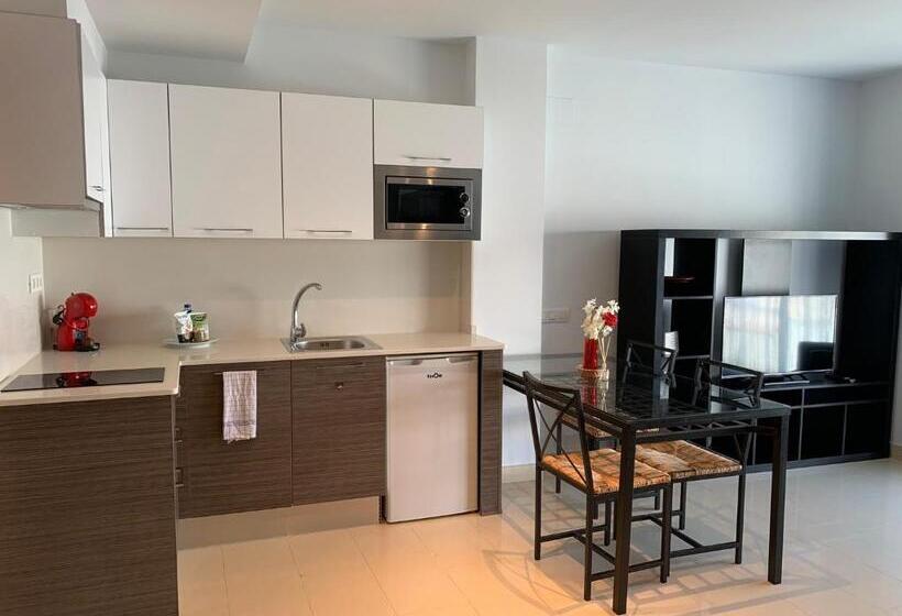 پانسیون Room In Lodge   Beautiful And Cozy Loft In The Center, Maryha Loft