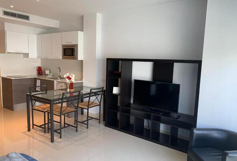 پانسیون Room In Lodge   Beautiful And Cozy Loft In The Center, Maryha Loft