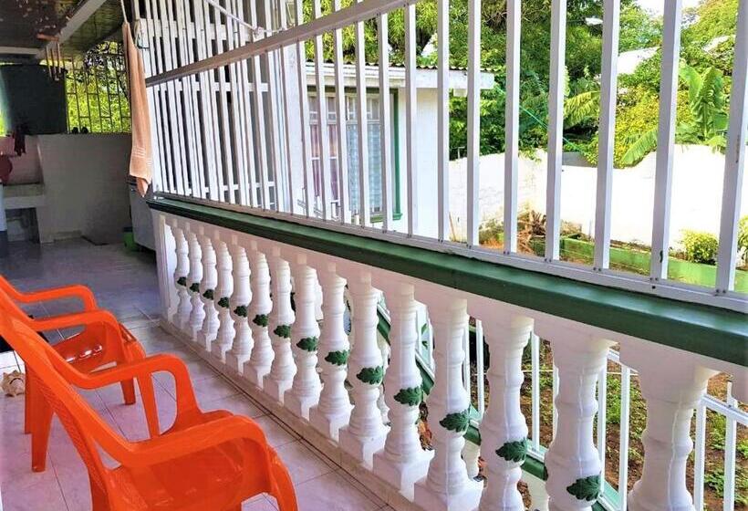 هاستل Alojamientos Turísticos Shalain