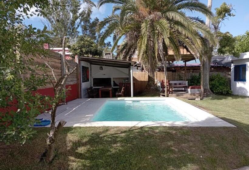 هاستل La Gozadera House