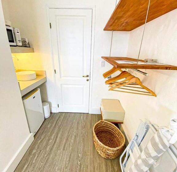 هاستل M A R ė A