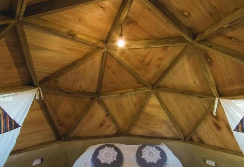 مبيت وإفطار Flor De Vida Geocabañas   Domos Geodésicos