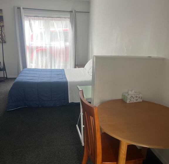 צימר K&r Orewa Homestay