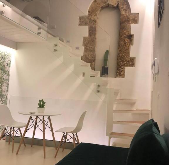 تختخواب و صبحانه Suite61
