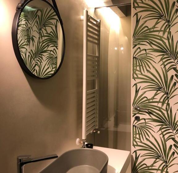 تختخواب و صبحانه Suite61