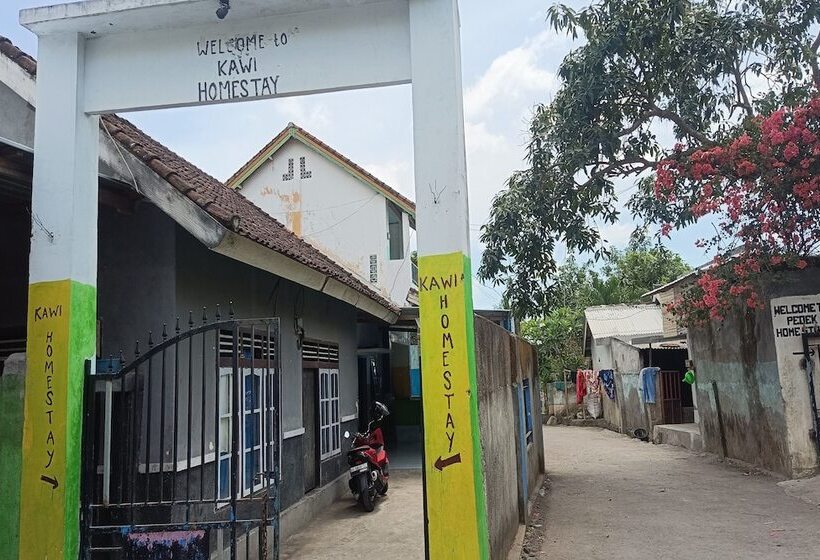 هتل Oyo 93359 Kawi Homestay