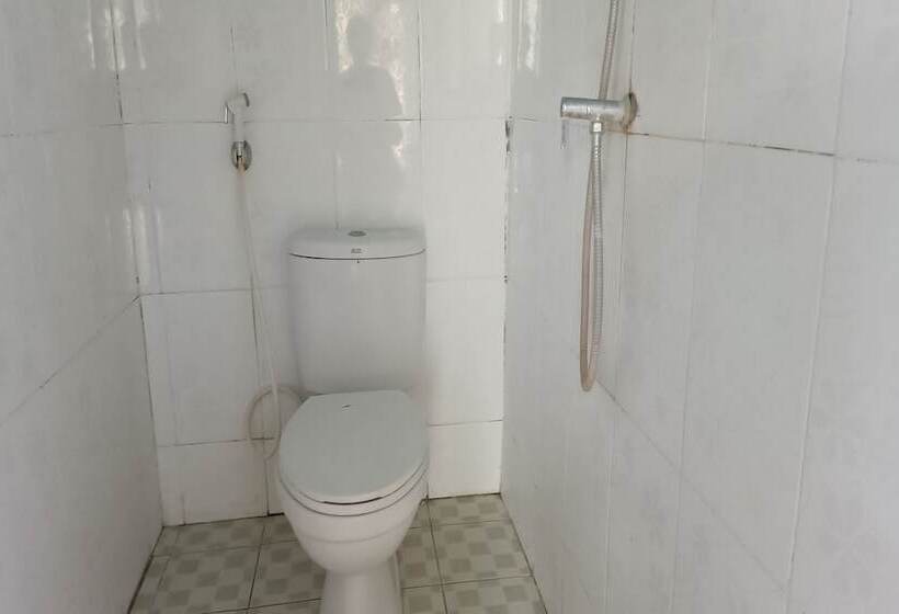 هتل Oyo 93359 Kawi Homestay