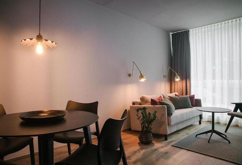 Omaela Apartments