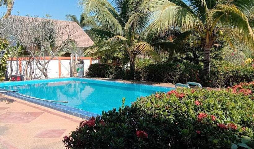 膳宿费 Bungalow 36 M2 Sur Terrain 400m2 Avec Piscine Privée A 12km De Ban Dung