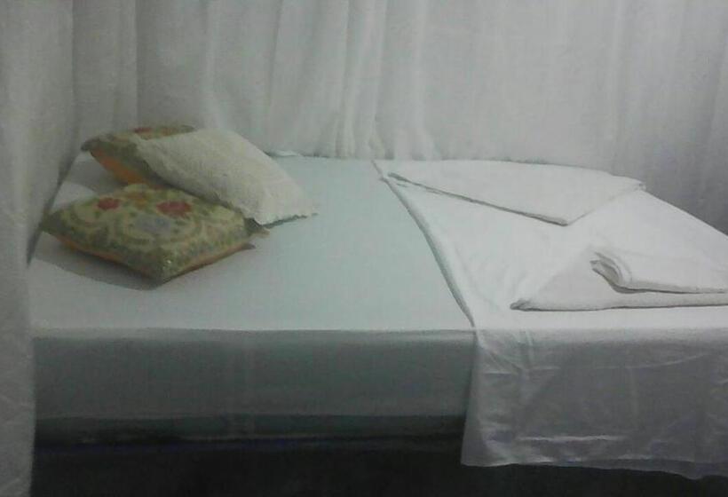 پانسیون Hostel Cattleya