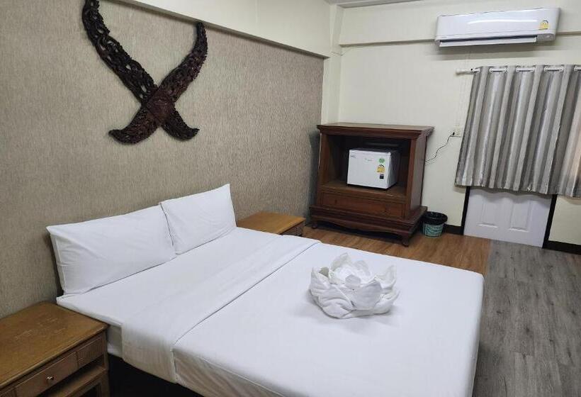 פנסיון Kim Hotel At Bangplong