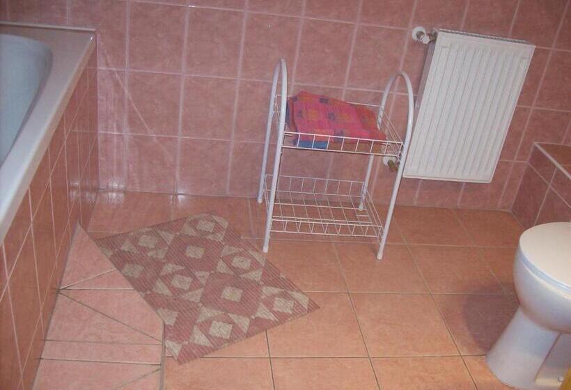 بنسيون Lila Akác Vendégház