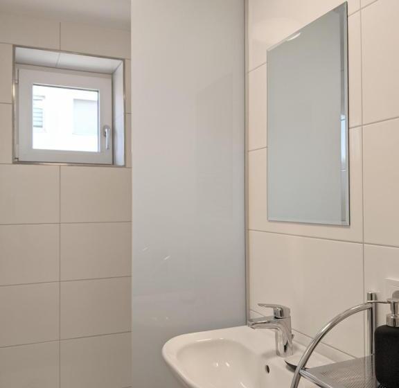 پانسیون Monteurzimmer In Ludwigshafen Oppau   Nähe Zu Basf