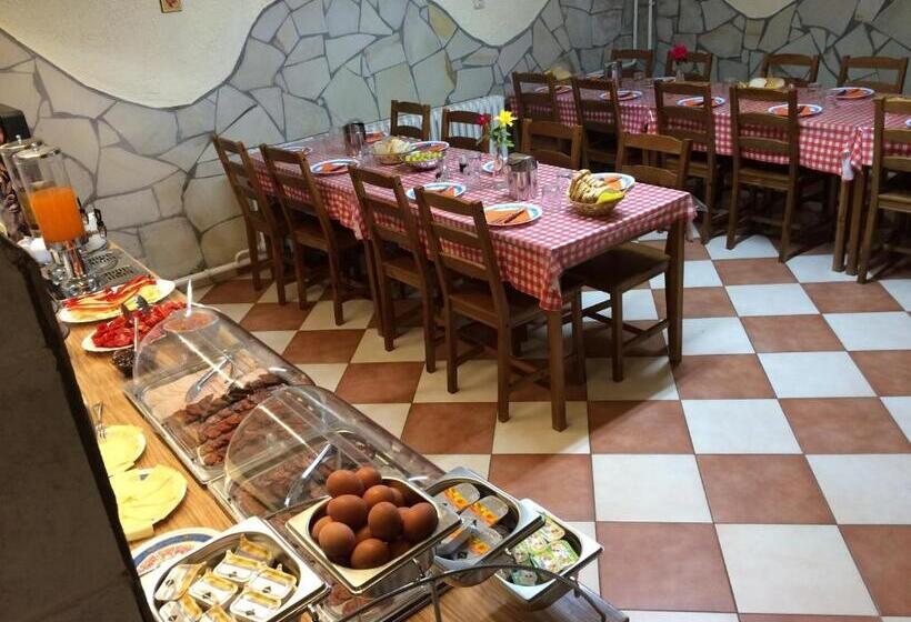 פנסיון Sárvári Vendégház Pécs,hosszúhetény