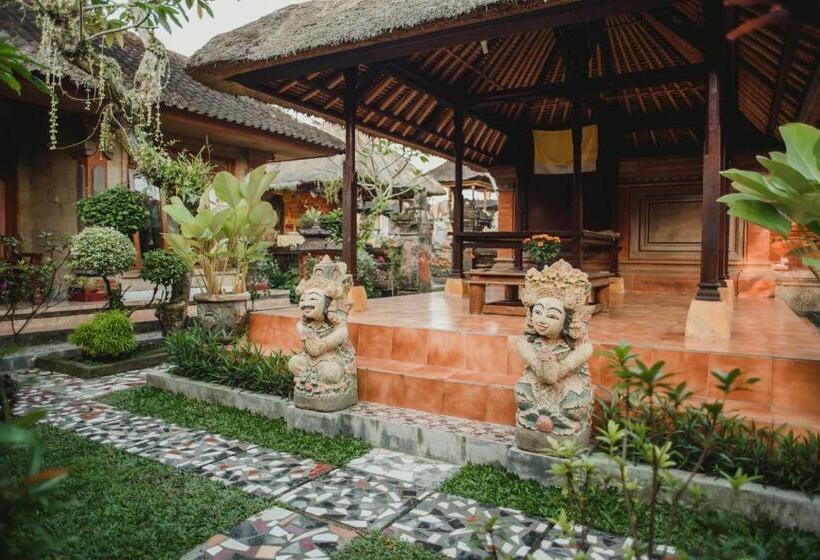 펜션 Wayan Guest House