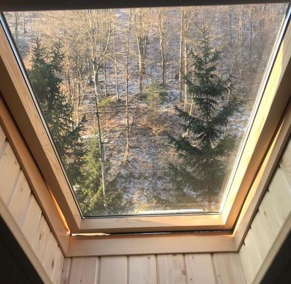 リゾートホテル чорна вода