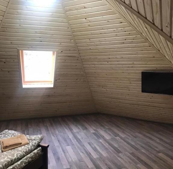 リゾートホテル чорна вода