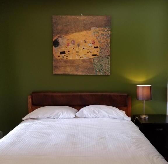 Sun Plaza Motel