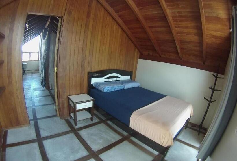 Sunhouse Hostel
