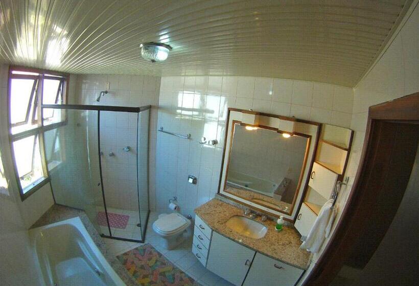 Sunhouse Hostel