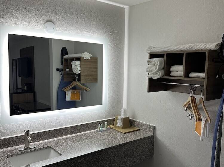 호스텔 Quality Inn
