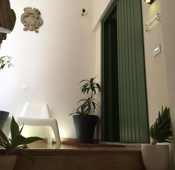 تختخواب و صبحانه Dimora Di Charme Cassaro 168