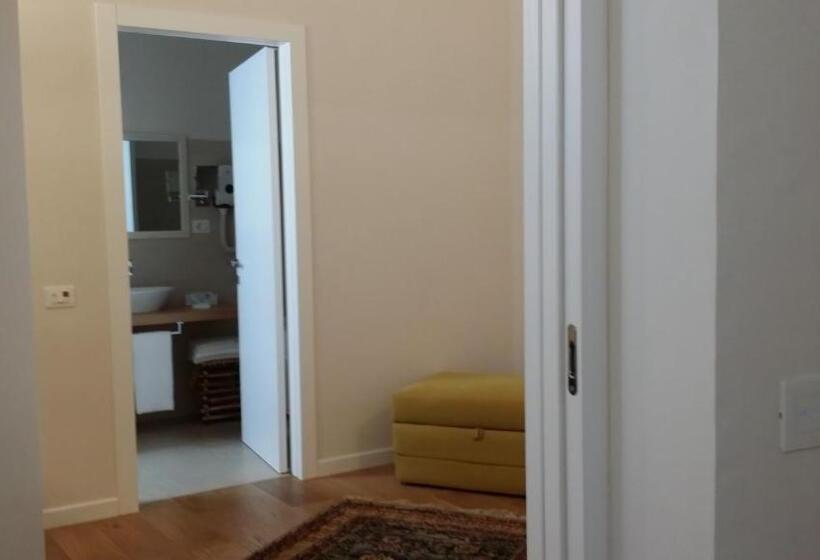 تختخواب و صبحانه Dimora Di Charme Cassaro 168