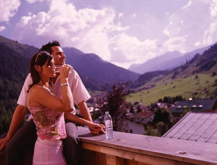 Bed and Breakfast Garni Ernst Falch