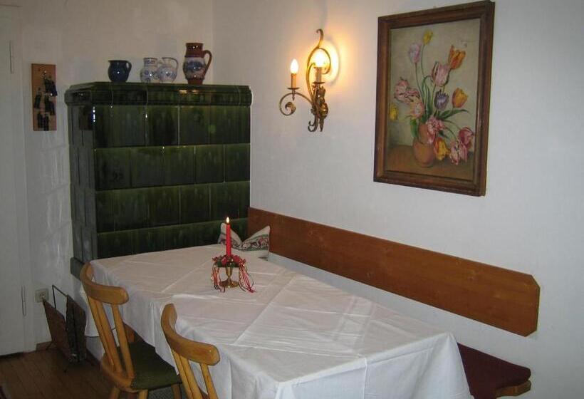 تختخواب و صبحانه Haus Dr. Küng