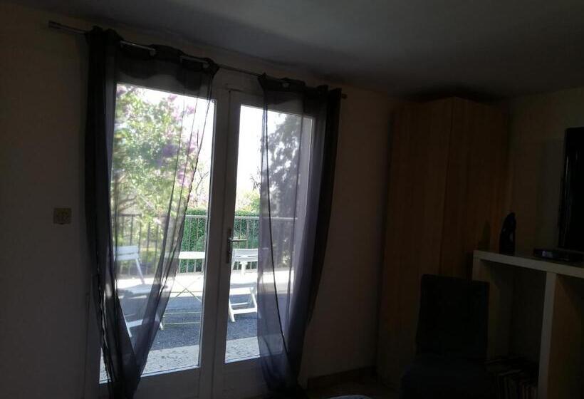 住宿加早餐  La Fargette