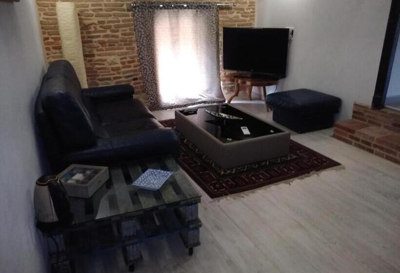 צימר Domaine La Baronne