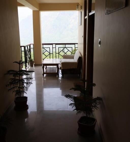 مبيت وإفطار Malis Apple Lodge