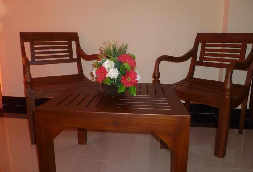 تختخواب و صبحانه Southern Villa