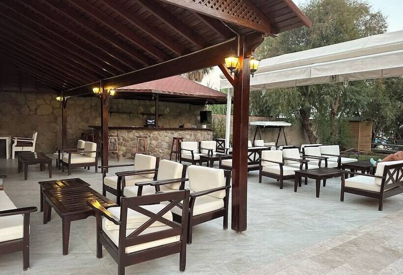 Eskiyali Otel