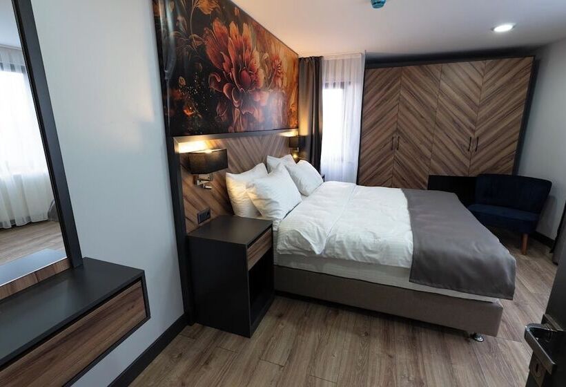 مسافرخانه Yusufhan  Suites