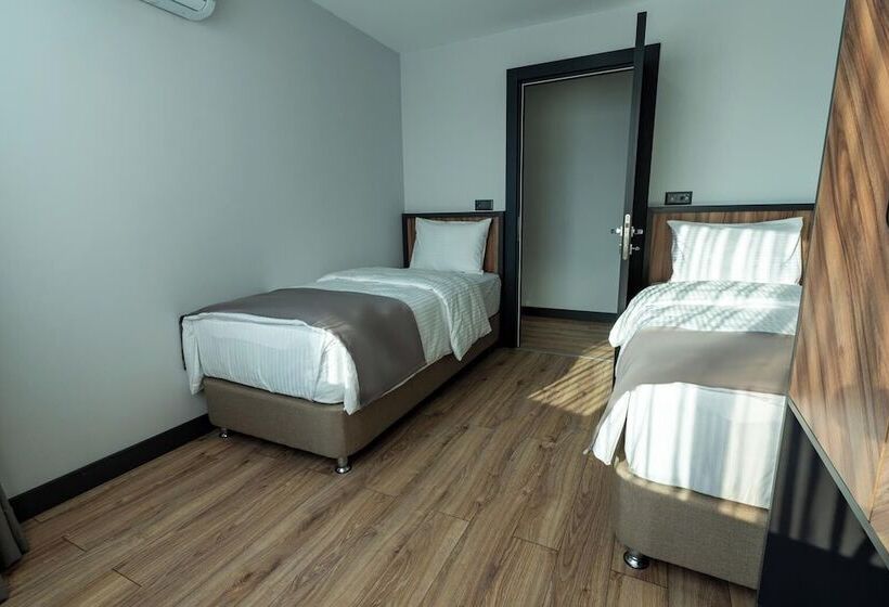 مسافرخانه Yusufhan  Suites