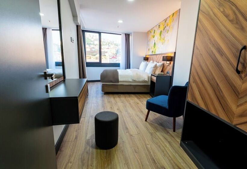 مسافرخانه Yusufhan  Suites